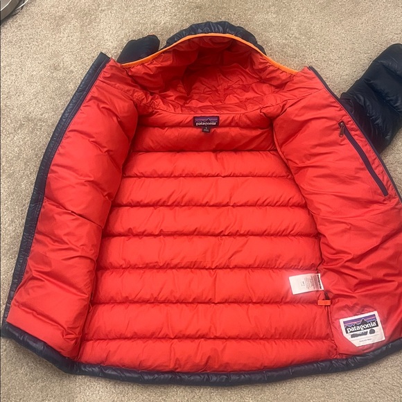 Patagonia Hi Loft down sweater jacket boys size L hooded - Picture 3 of 12